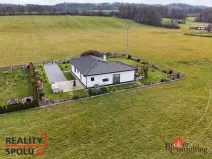 Prodej rodinného domu, 1639 m2