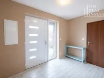 Prodej rodinného domu, Hovorany, 328 m2