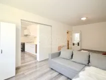 Prodej bytu 1+1, Milovice - Mladá, Višňová, 42 m2