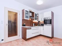 Pronájem bytu 1+kk, Praha, Trmická, 40 m2