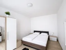 Pronájem bytu 2+kk, Praha - Karlín, 50 m2