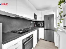 Prodej bytu 2+kk, Hradec Králové - Slezské Předměstí, Myslivečkova, 43 m2