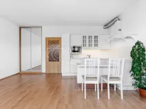 Prodej bytu 1+kk, Praha - Uhříněves, U uhříněveské obory, 39 m2