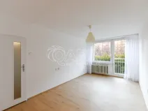 Pronájem bytu 2+kk, Praha - Kobylisy, Famfulíkova, 43 m2