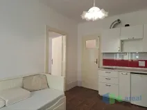 Pronájem bytu 2+kk, Praha - Dejvice, Koulova, 41 m2