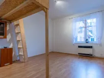 Pronájem bytu 1+kk, Praha - Žižkov, Sudoměřská, 28 m2