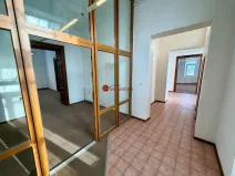 Pronájem kanceláře, Pardubice - Zelené Předměstí, třída Míru, 182 m2