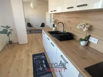 Prodej bytu 3+1, Praha - Modřany, U zastávky, 60 m2