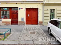 Pronájem garáže, Praha - Vinohrady, Jagellonská, 18 m2