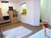 Pronájem bytu 2+kk, Karlovy Vary, Bělehradská, 54 m2