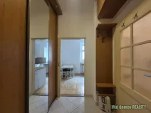 Pronájem bytu 1+1, Praha - Holešovice, Osadní, 38 m2