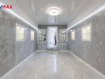 Prodej obchodního prostoru, Karlovy Vary - Rybáře, Konečná, 72 m2