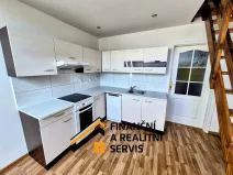 Pronájem atypického bytu, Mladá Boleslav, Husova, 60 m2