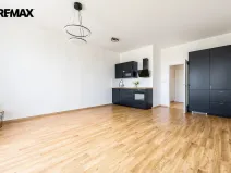 Pronájem bytu 1+kk, Praha - Dolní Počernice, Černodolská, 39 m2