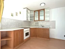 Pronájem bytu 2+kk, Benešov - Bedrč, 50 m2