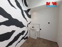 Pronájem obchodního prostoru, Česká Lípa, Okružní, 8 m2