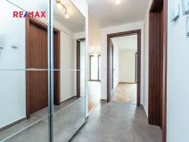 Pronájem bytu 2+kk, Praha - Modřany, Mezi vodami, 56 m2