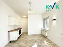 Pronájem bytu 1+kk, Karlovy Vary, Spojovací, 22 m2