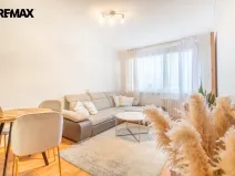 Pronájem bytu 2+kk, Praha - Petrovice, Lessnerova, 43 m2
