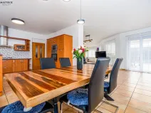 Prodej rodinného domu, Praha - Písnice, V zákopech, 294 m2