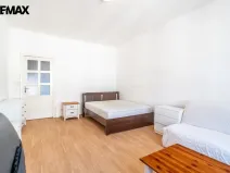 Pronájem bytu 1+1, Praha - Bubeneč, Eliášova, 55 m2