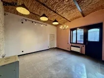 Pronájem obchodního prostoru, Karlovy Vary, Hynaisova, 42 m2