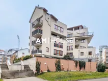 Pronájem garážového stání, Praha - Dejvice, Lindleyova, 15 m2