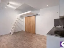 Prodej bytu 1+kk, Praha, Husitská, 30 m2