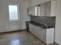 Pronájem bytu 3+1, Lom, nám. Republiky, 103 m2