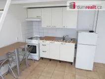 Pronájem bytu 1+kk, Praha - Bubeneč, náměstí Interbrigády, 32 m2