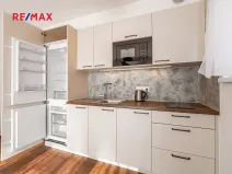 Pronájem bytu 1+kk, Praha - Chodov, Šternovská, 30 m2