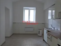 Pronájem bytu 2+kk, Praha - Žižkov, Milíčova, 37 m2