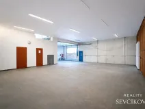 Pronájem obchodního prostoru, Hradec Králové, Vlčkovická, 700 m2