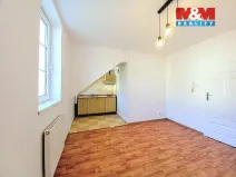 Pronájem bytu 1+1, Loket, Nádražní, 29 m2