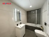 Pronájem bytu 2+kk, Praha - Hloubětín, Poděbradská, 59 m2