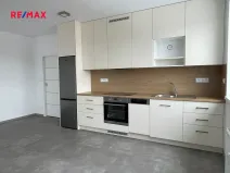 Pronájem bytu 2+kk, Hovorany, 48 m2