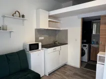 Pronájem bytu 1+kk, Praha, Husitská, 14 m2
