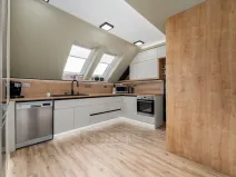 Prodej bytu 4+1, České Budějovice - České Budějovice 5, tř. Čsl. legií, 145 m2