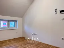 Pronájem atypického bytu, Moravské Budějovice, Gymnazijní, 73 m2