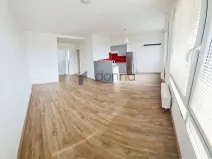 Pronájem bytu 3+kk, Praha, Novodvorská, 66 m2