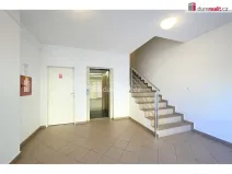 Pronájem garáže, Praha - Košíře, náměstí Josefa Machka, 13 m2