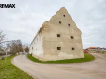 Prodej historického objektu, Žerotice, 1000 m2