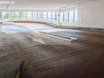 Pronájem garážového stání, Praha, Pešlova, 12 m2