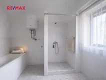 Prodej rodinného domu, Kozojedy, 240 m2