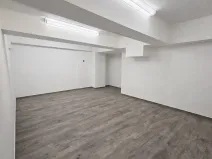 Pronájem kanceláře, Praha - Veleslavín, Na okraji, 215 m2