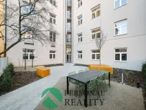 Prodej bytu 2+kk, Praha, Jeseniova, 64 m2