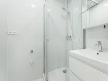 Prodej bytu 3+1, Praha - Malešice, Káranská, 76 m2