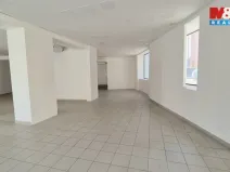 Pronájem obchodního prostoru, Kladno, Komenského, 121 m2