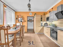 Prodej rodinného domu, Mimoň, nám. 1. máje, 256 m2