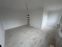 Prodej bytu 1+kk, Praha, Veltruská, 27 m2